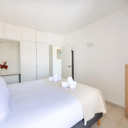 Апартаменты 1-br Floor Pointe Croisette Канны