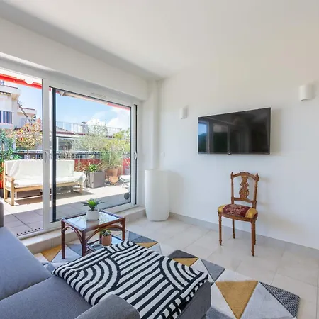 1-br Floor Pointe Croisette * Канны